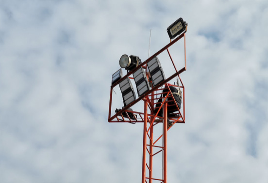 LED vysoké standardy osvětlení stožárů